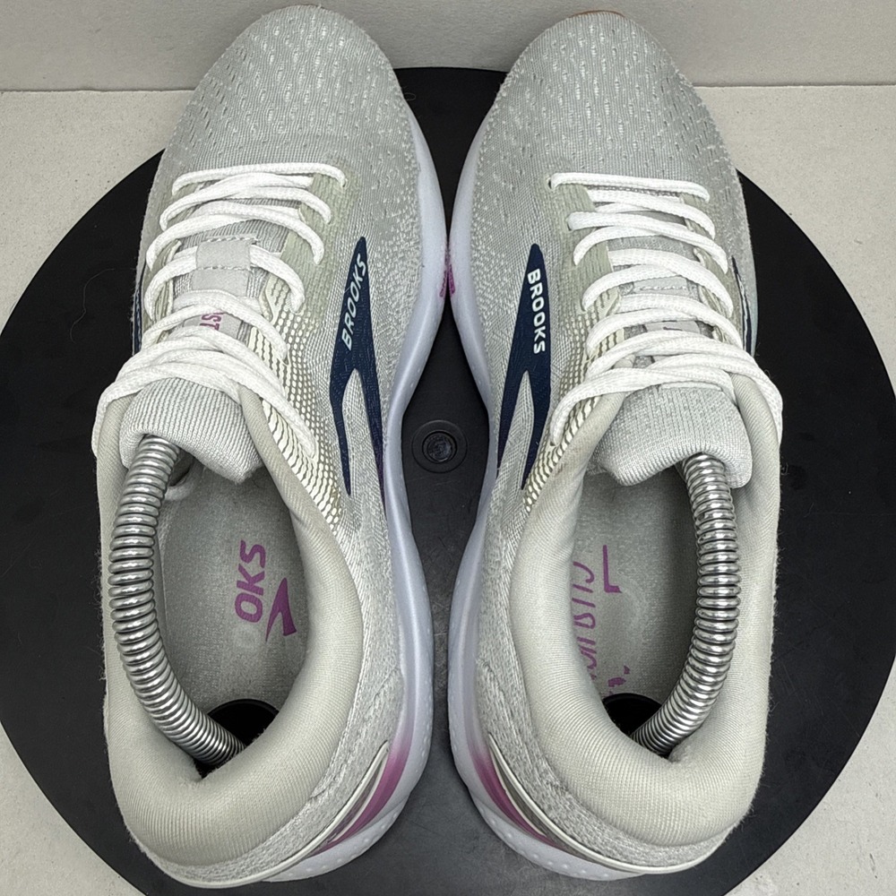 Brooks Ghost 16 White Blue Light Grey Women's Size 10.5 D Running Walking Shoes - Picture 10 of 12
